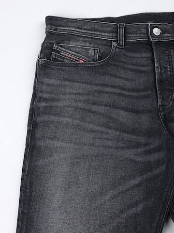 Tapered Jeans '2023 D-FINITIVE' di DIESEL in grigio