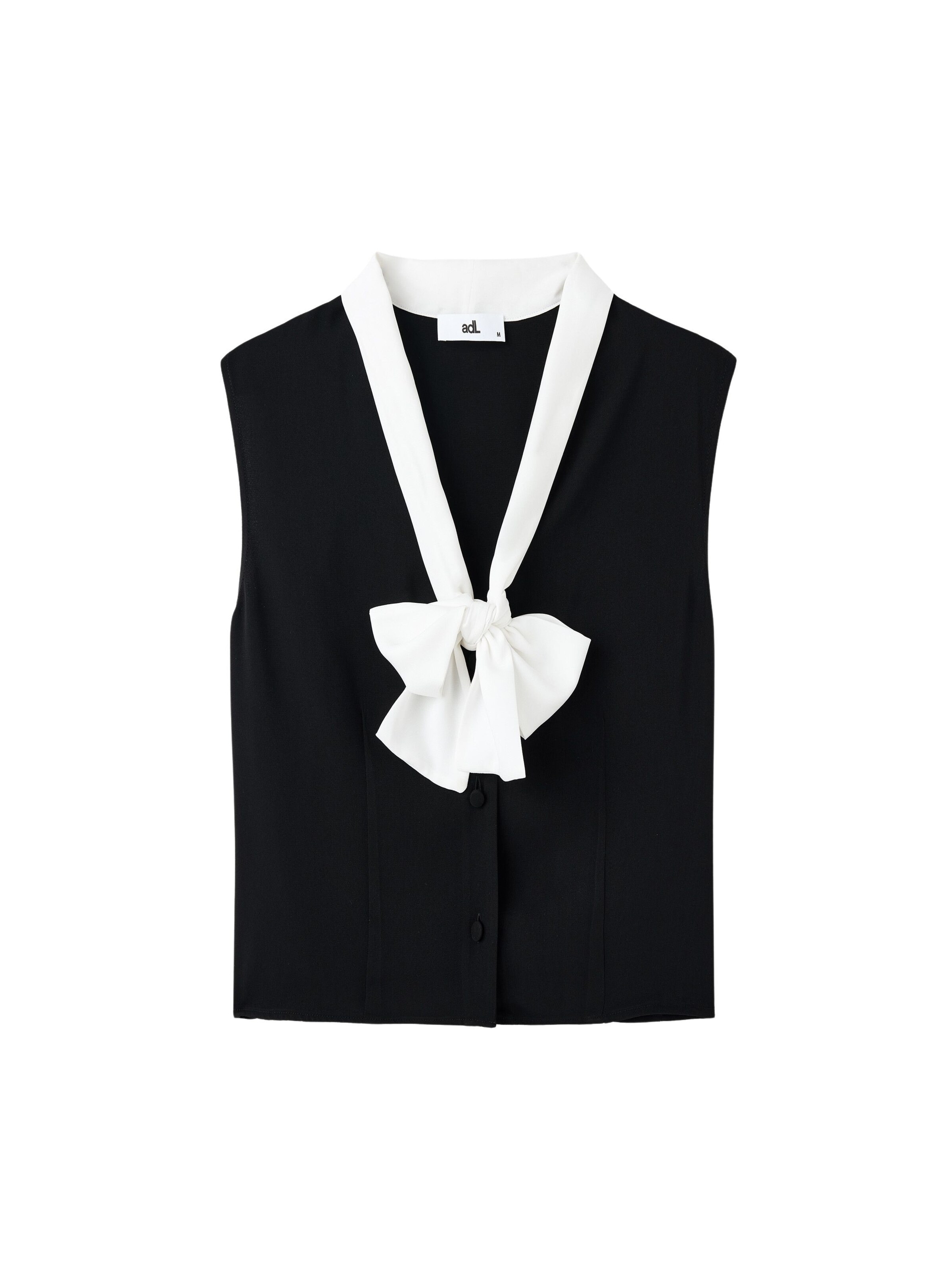 adl Blouse in Black: front