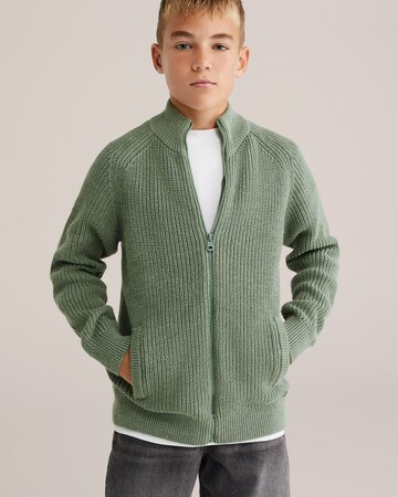 WE Fashion Πουλόβερ σε πράσινο: μπροστά