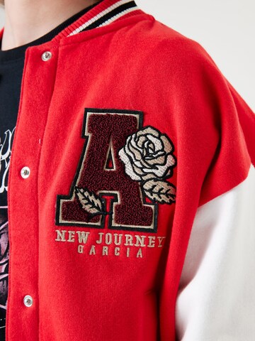 GARCIA Between-Season Jacket in Red