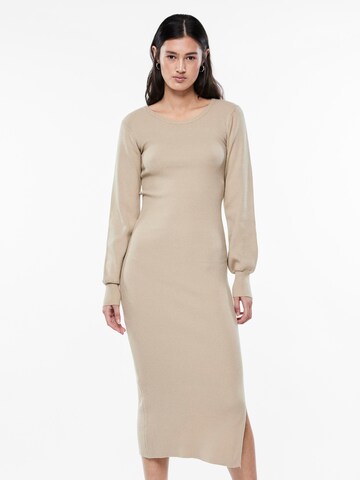 PIECES - Vestido de punto 'Dicte' en beige: frente