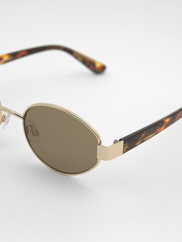 Pull&Bear Sunglasses in Brown