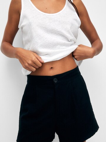 Pull&Bear Regular Shorts in Schwarz