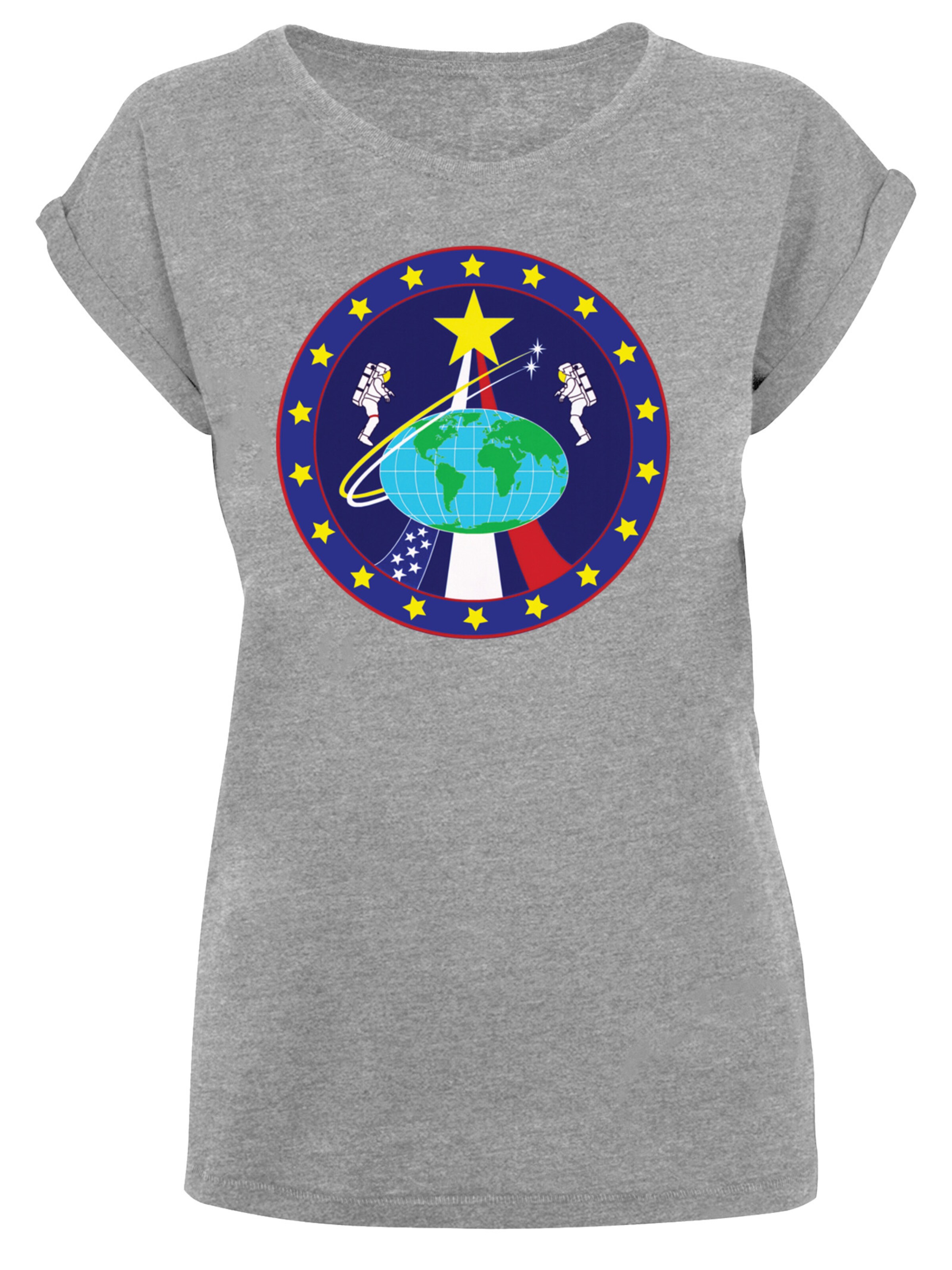 F4NT4STIC T-shirt 'NASA Classic Globe Astronauts' en bleu / jaune / gris / rouge, Vue avec produit