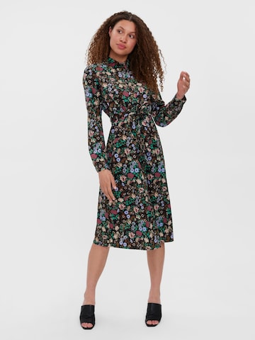 Robe-chemise 'IDA' VERO MODA en noir : devant