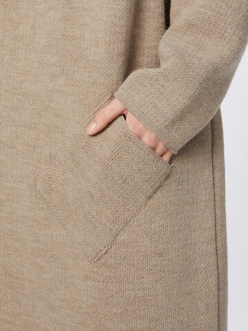 Zwillingsherz Knit cardigan 'Annabell' in Beige