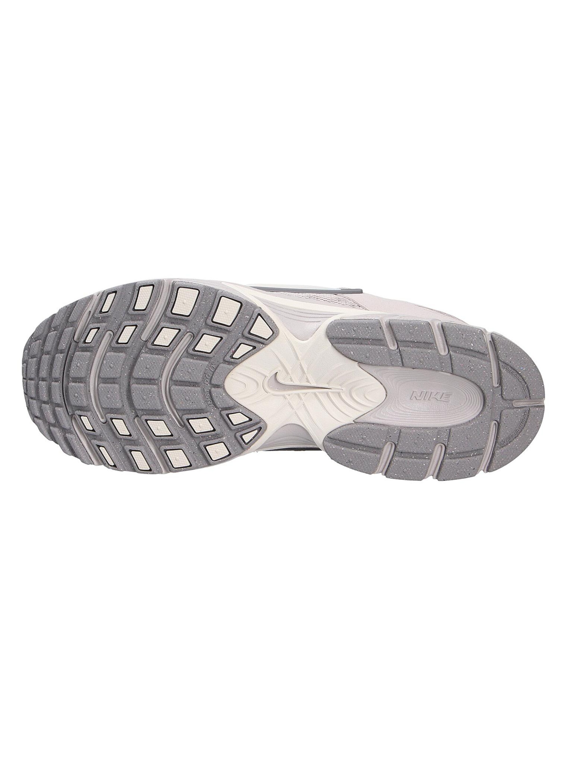 balts NIKE Zemie brīvā laika apavi 'V5 RNR'