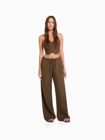 Wide leg Pantaloni di Bershka in marrone