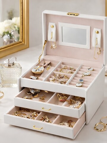 Casetă bijuterii 'Nellia Jewellery Box – Lockable Organiser with Mirror & 2 Drawers (Cream White)' de la UNIQ Beauty pe alb