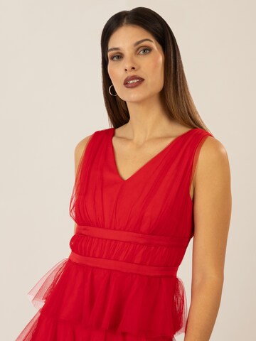 APART Kleid in Rot