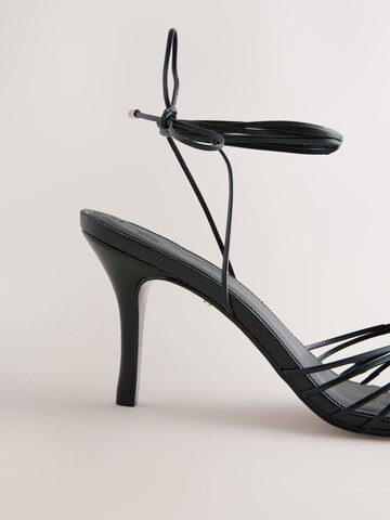 Sandalo con cinturino 'N. Premium' di Next in nero