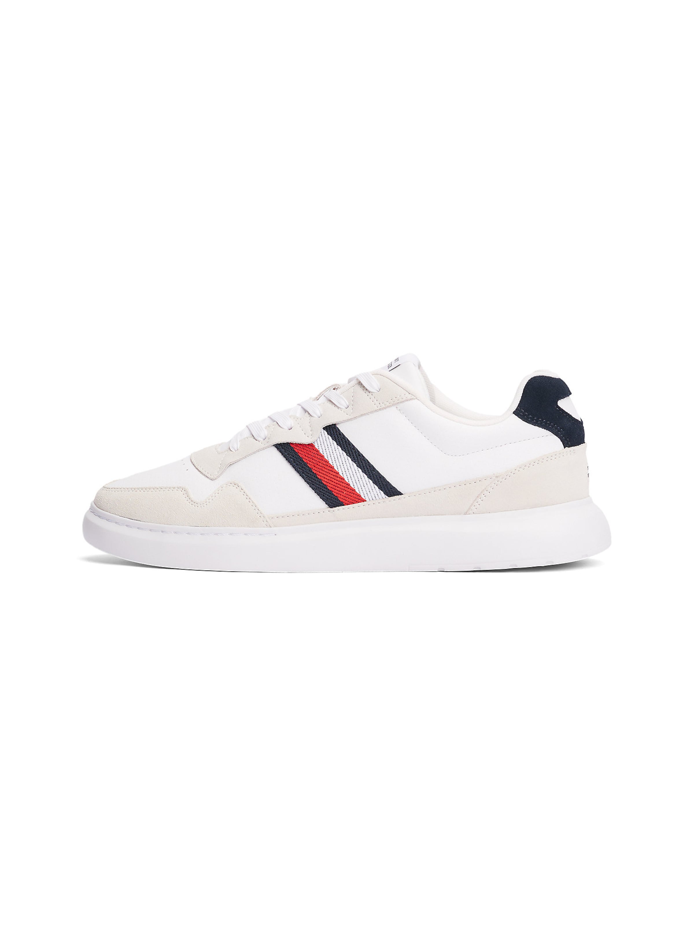 Baskets basses TOMMY HILFIGER en blanc : devant