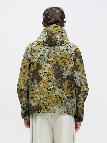 Nike Sportswear Between-season jacket 'TECH' in Green