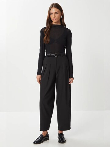 Happiness İstanbul Pleat-front trousers in Black