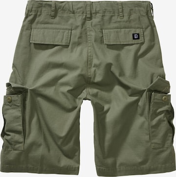 Brandit Regular Shorts in Grün