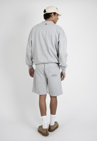 Prohibited Sweatshirt in Grau