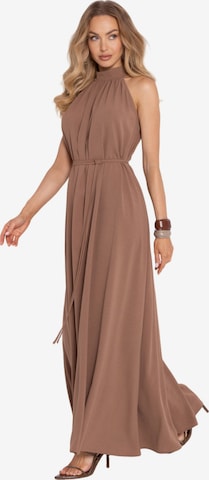 made of emotion Šaty 'Sukienka maxi halter neck z paskiem' – hnědá: přední strana