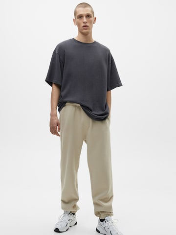 Pull&Bear Tapered Pants in Beige: front