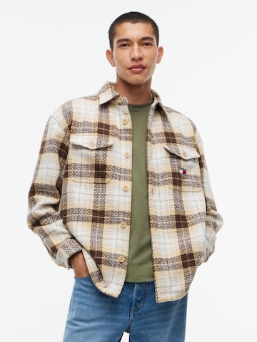 Tommy Jeans - Ajuste regular Camisa en beige: frente