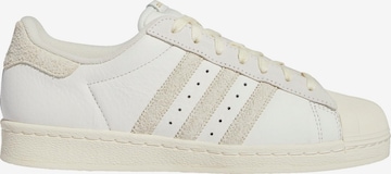 Baskets basses ' Superstar 82 ' ADIDAS ORIGINALS en blanc