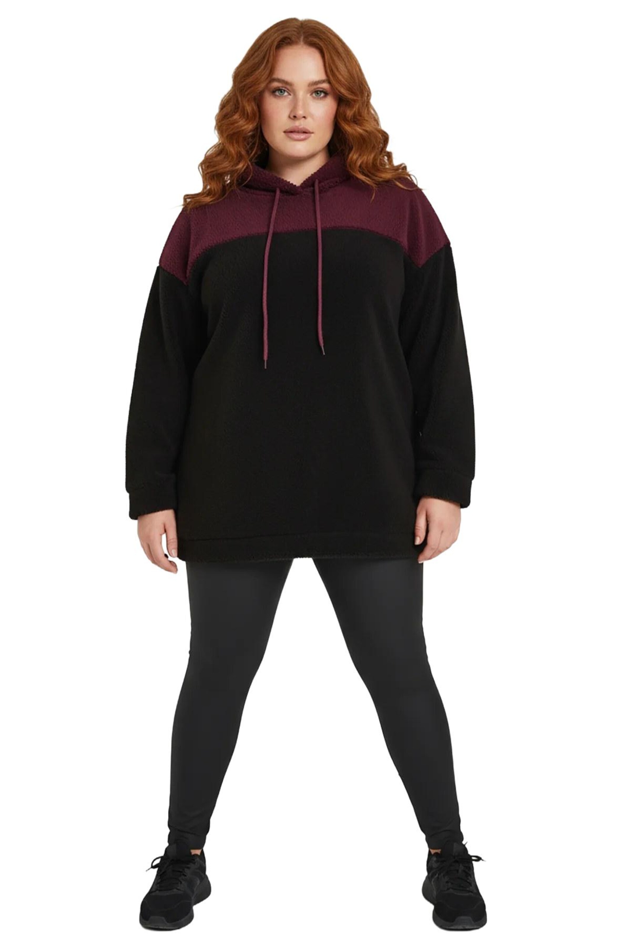 Shape Of You Fleece jas in Zwart: voorkant