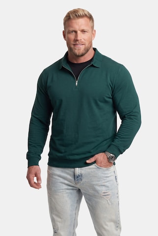 Men Plus Shirt in Grün: Vorderseite