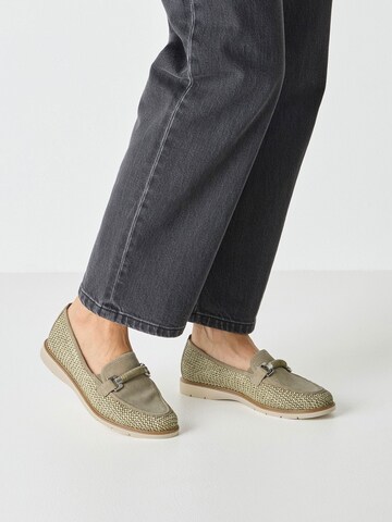 Tamaris Slipper in Grün: Vorderseite