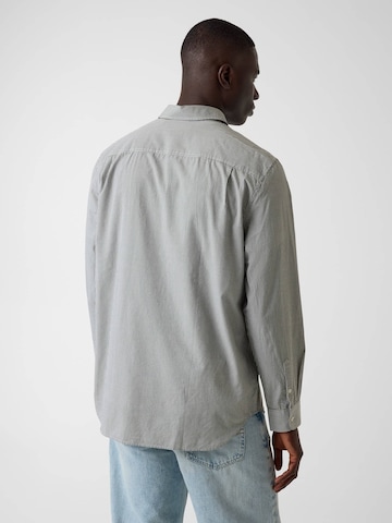 GUESS Comfort fit Button Up Shirt in Green