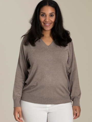 SANDGAARD Sweater 'Helsinki' in Beige: front
