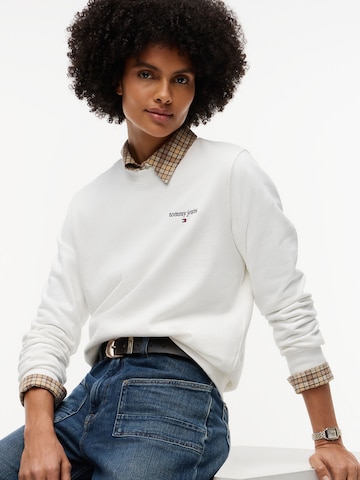 Felpa di Tommy Jeans in bianco