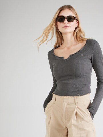 Tommy Jeans Shirt in Schwarz: Vorderseite