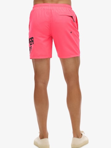 Shorts de bain Superdry en rose