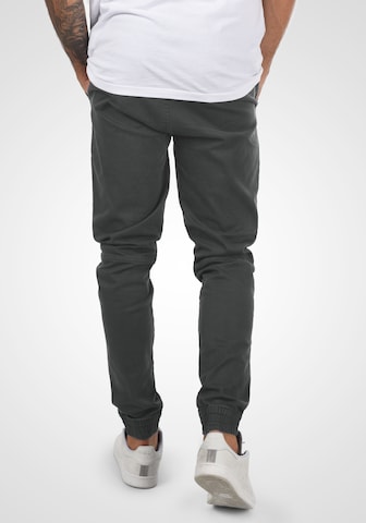 !Solid Regular Chino Pants 'Henako' in Grey