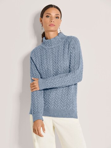 MADELEINE Sweater in Blue: front