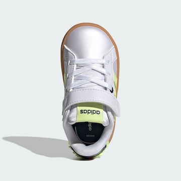 ADIDAS SPORTSWEAR - Sapatilhas 'Disney Grand Court 3.0' em roxo