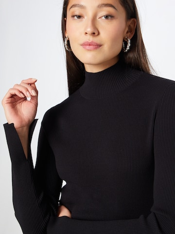 s.Oliver Sweater in Black