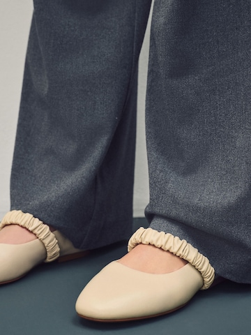 Next Mary-Janes in Beige: Vorderseite