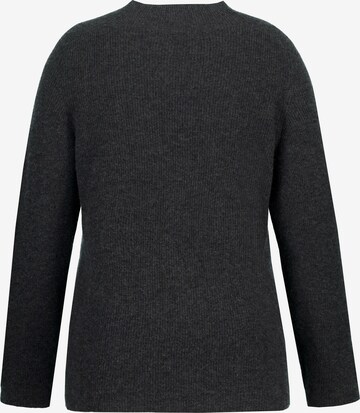 Ulla Popken Sweater in Grey