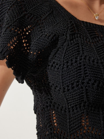 Happiness İstanbul Pullover in Schwarz