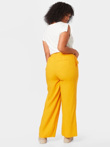 Selected Femme Curve Regular Broek 'GULIA' in Oranje