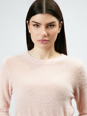 Pullover di Influencer in rosa