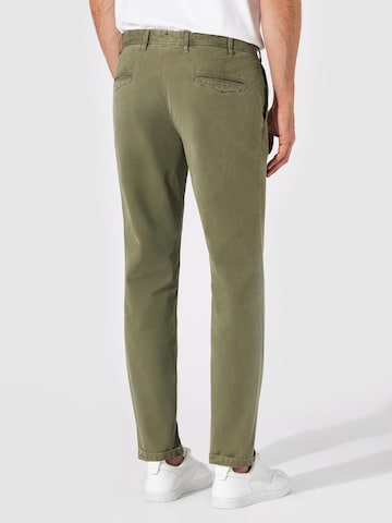 Hiltl Slim fit Chino Pants 'Tavi - Casual Gabardine' in Green