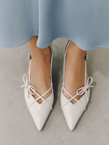 Next Pumps in Wit