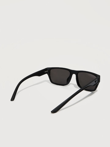 Emporio Armani Sluneční brýle '0EA4267U' – černá