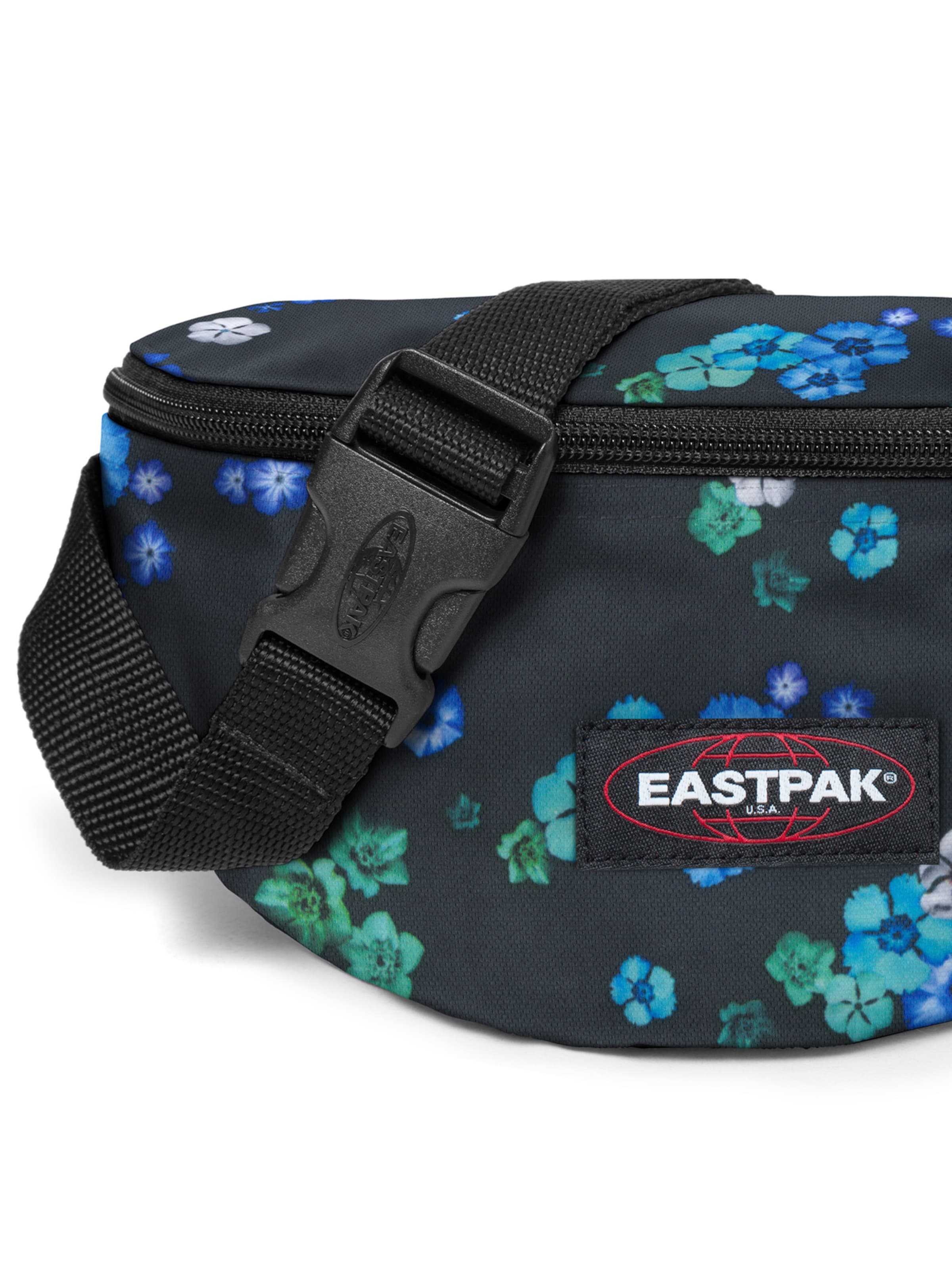 EASTPAK Övtáska 'Springer' - fekete