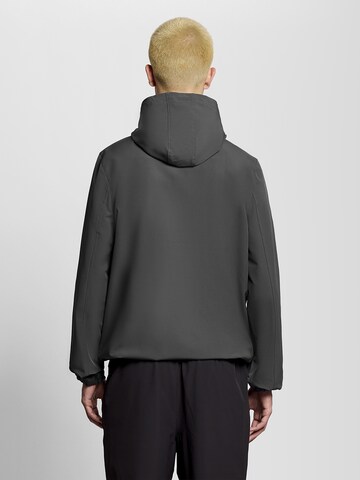 Lyle & Scott Between-season jacket in Grey