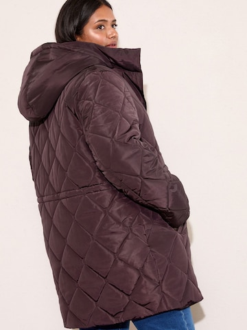 Friends Like These Зимнее пальто в Красный