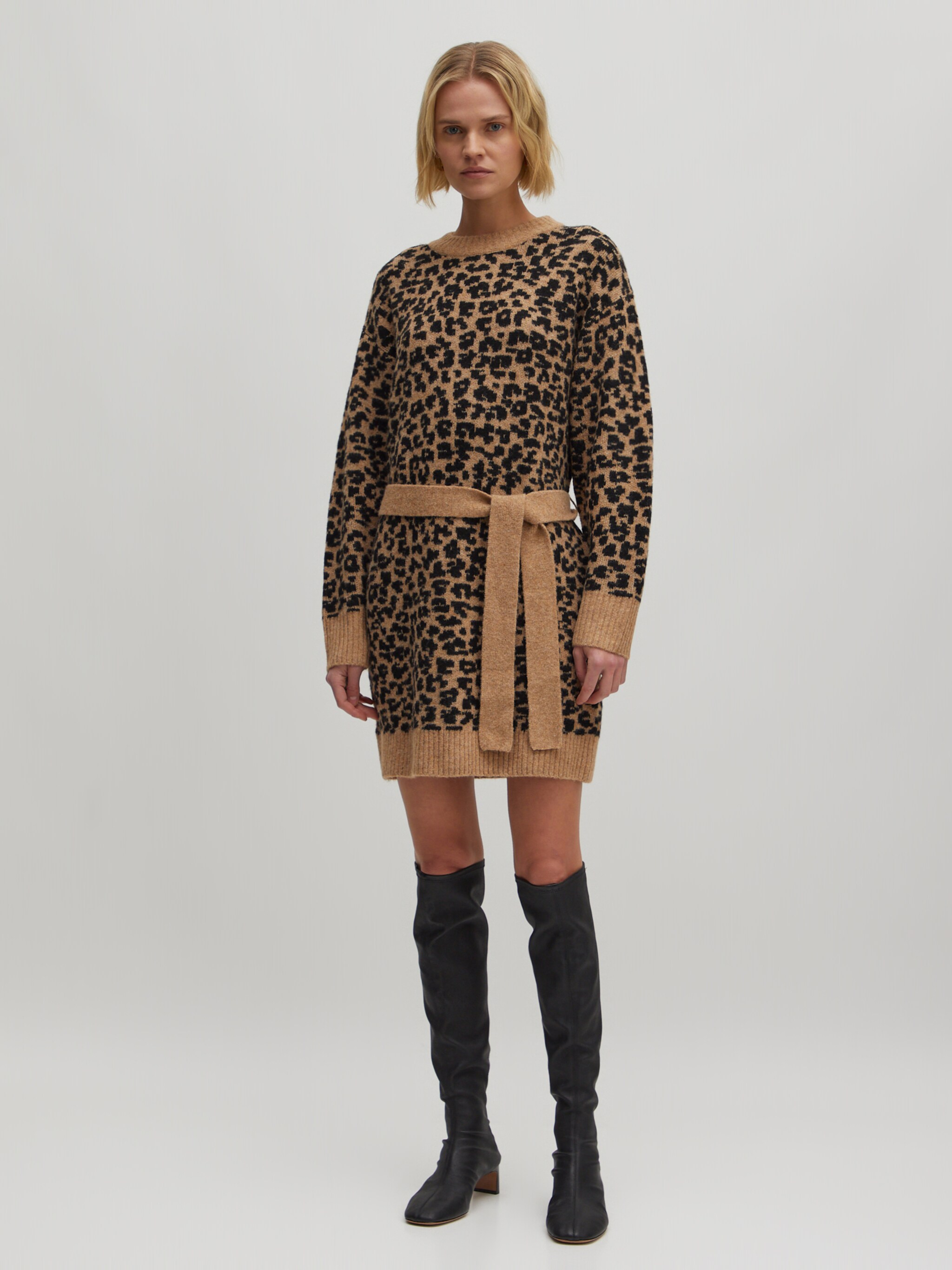 EDITED Produkter Kjole 'Mariana' beige