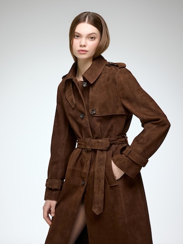 Cappotto invernale 'Helena' di V S P in marrone