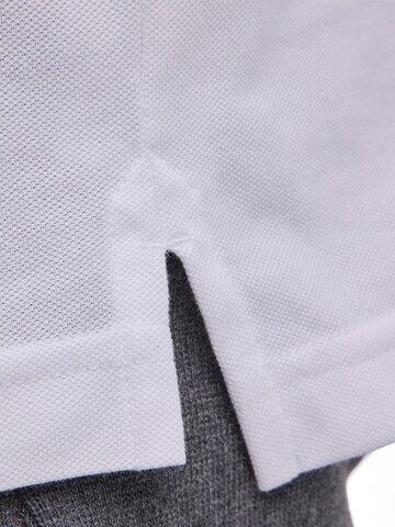 FALKE Shirt 'Essential'‌‌‌ in Weiß
